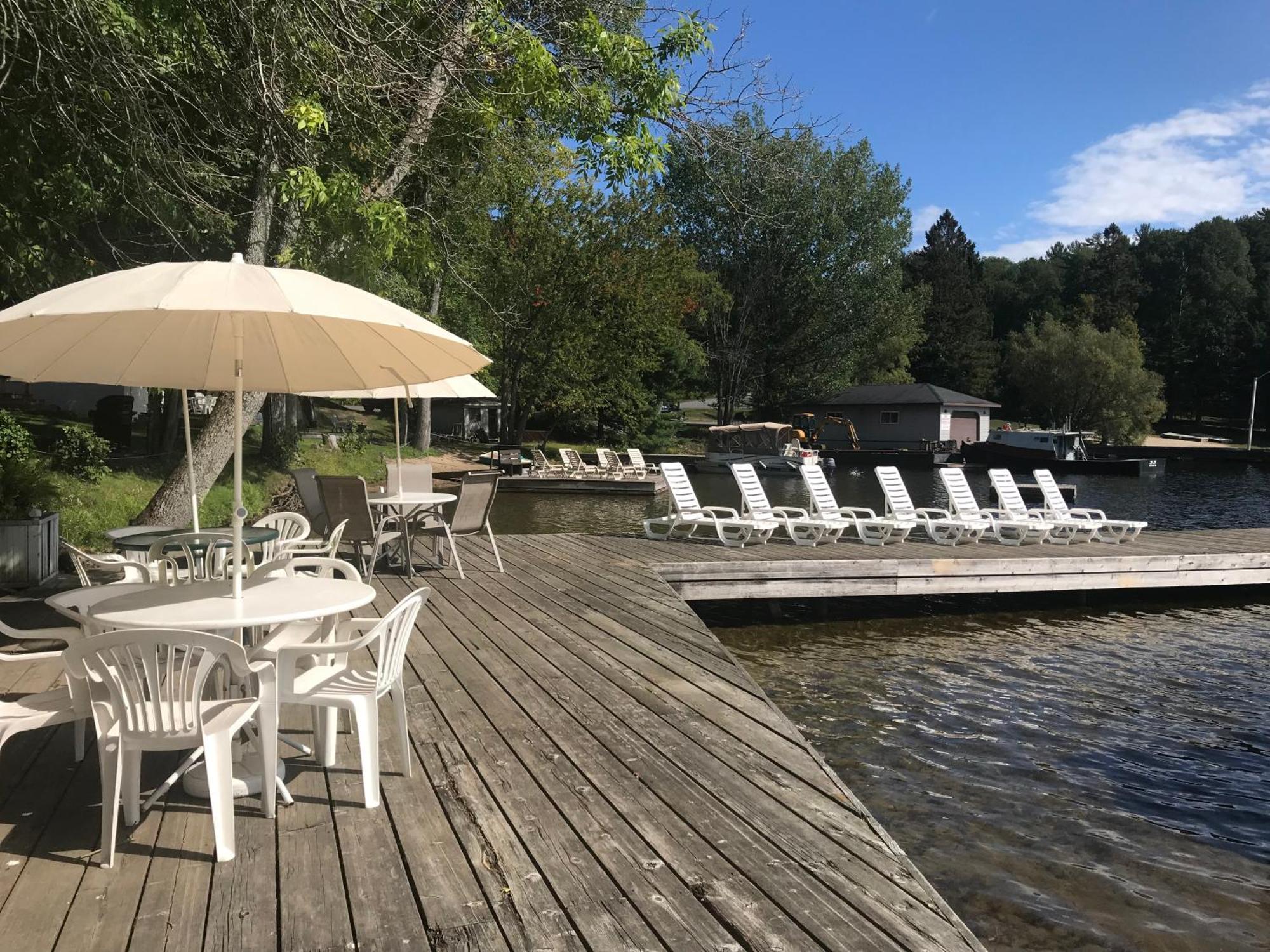 Beachside On Lake Muskoka 포트 칼링 외부 사진